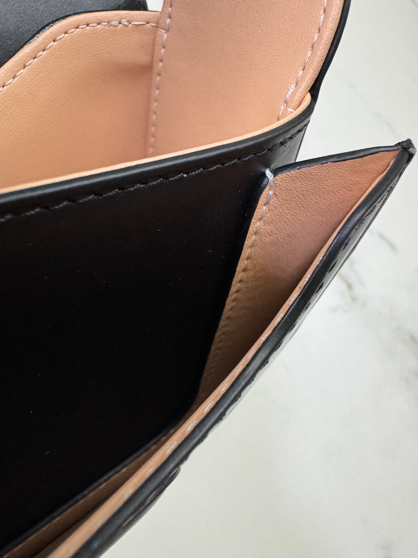 DELVAUX Lingot Shinny Calfskin