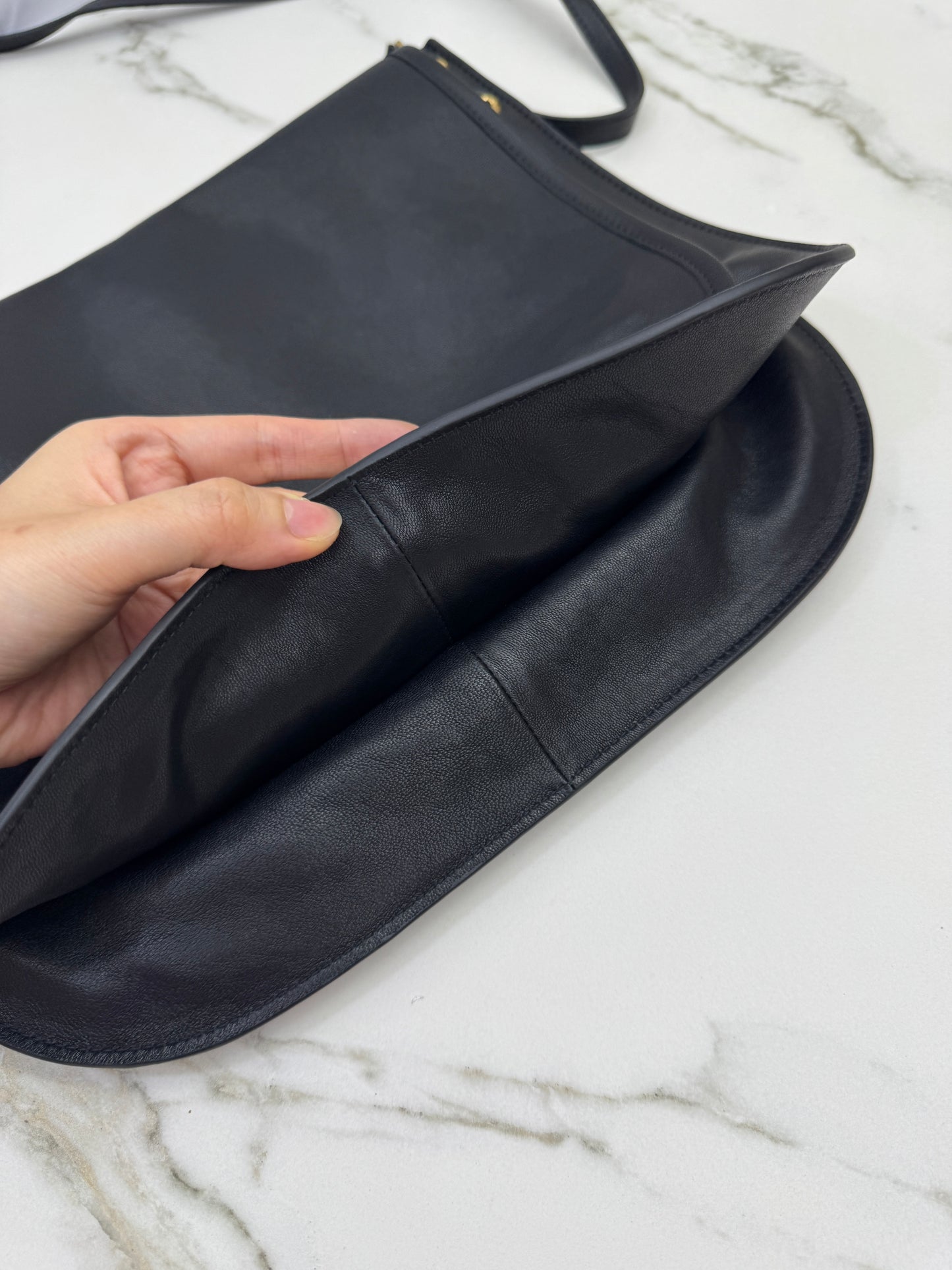 CELINE Soft Triomphe Besace