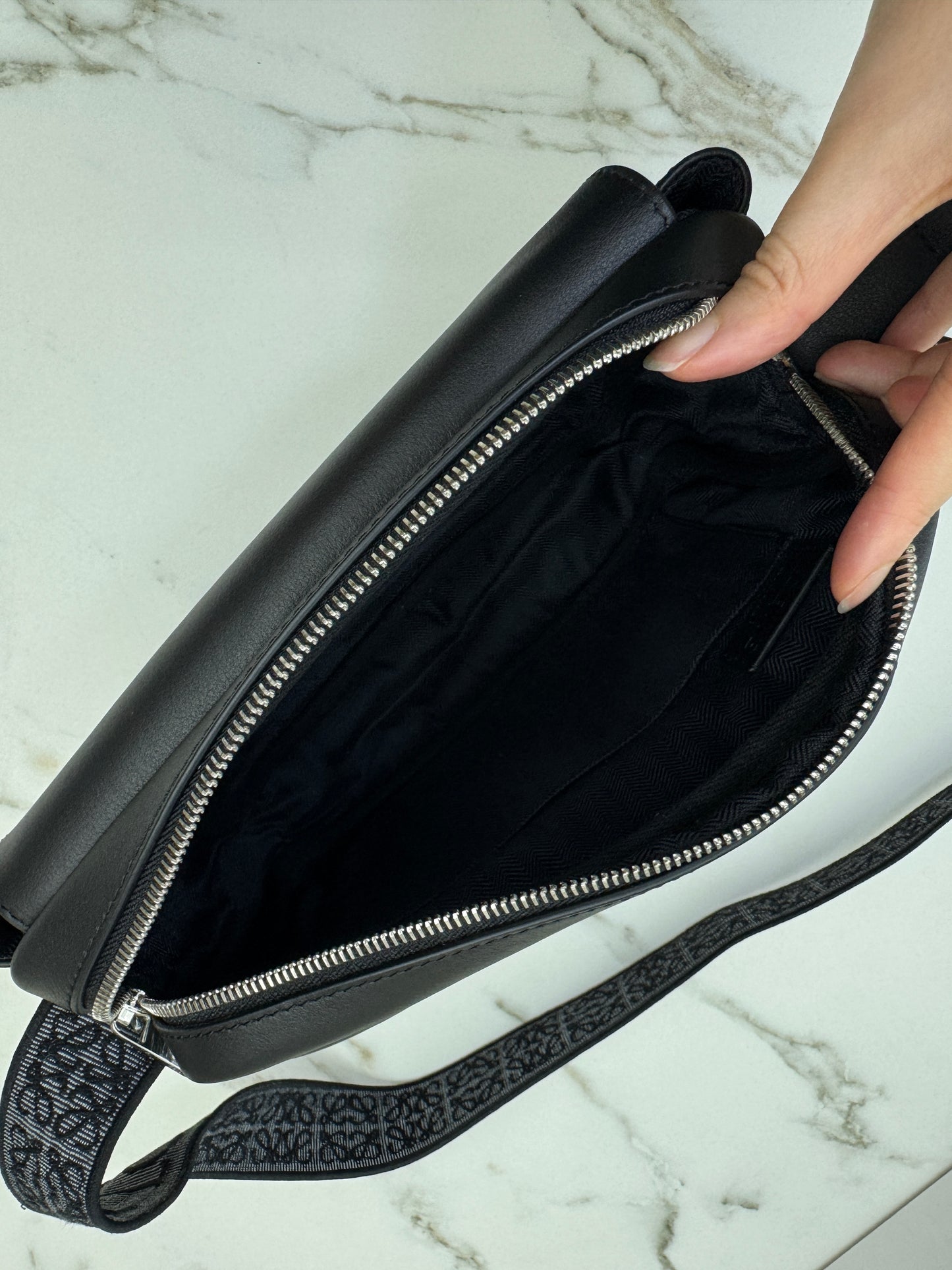 LOEWE Men’s Messenger Bag