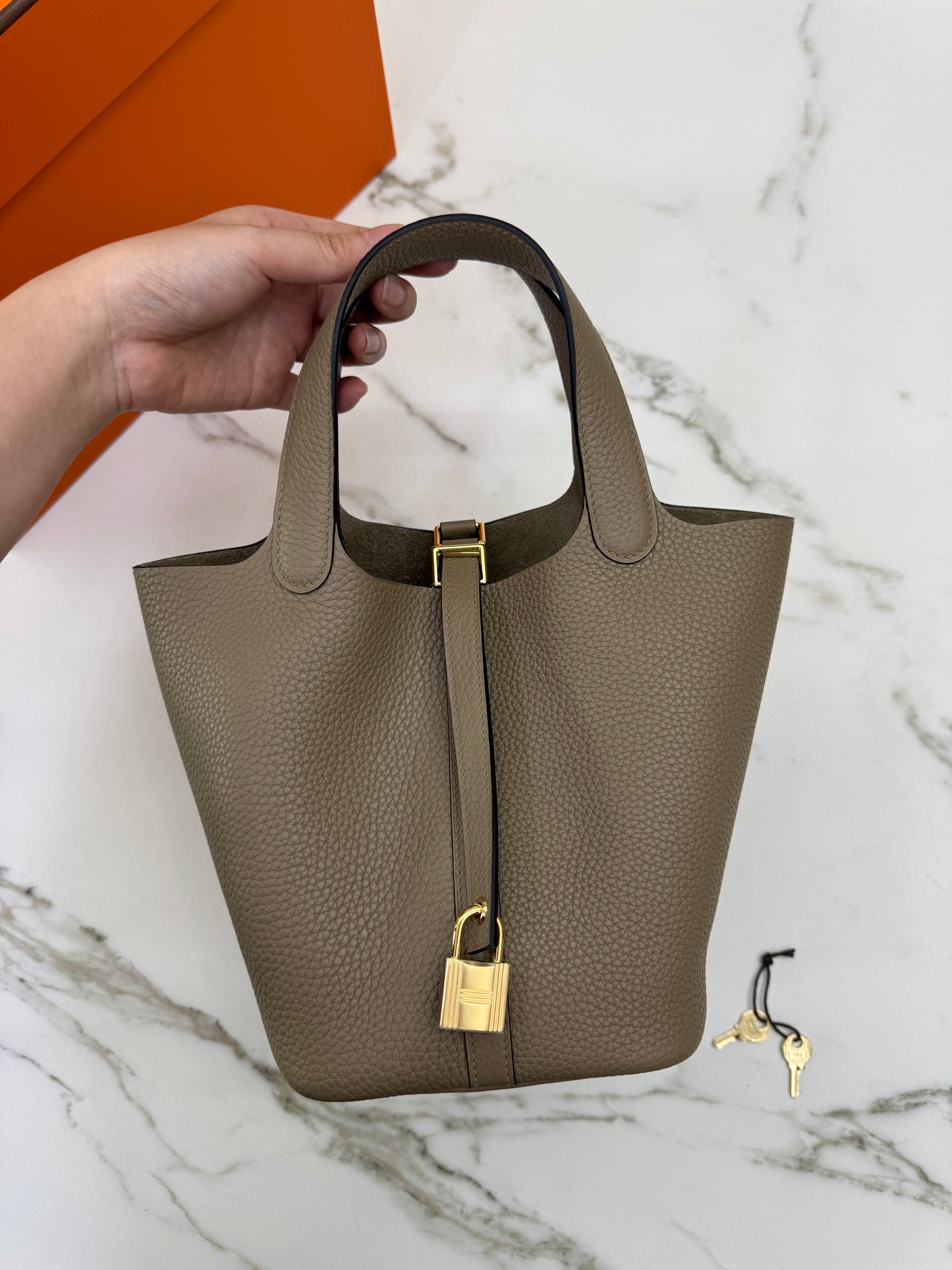 HERMES Picotin 18 馬爾淺米金扣 8Q Beige Marfa GHW