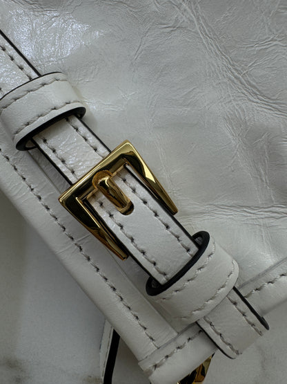 PRADA Bonnie Hobo 白色油蠟皮