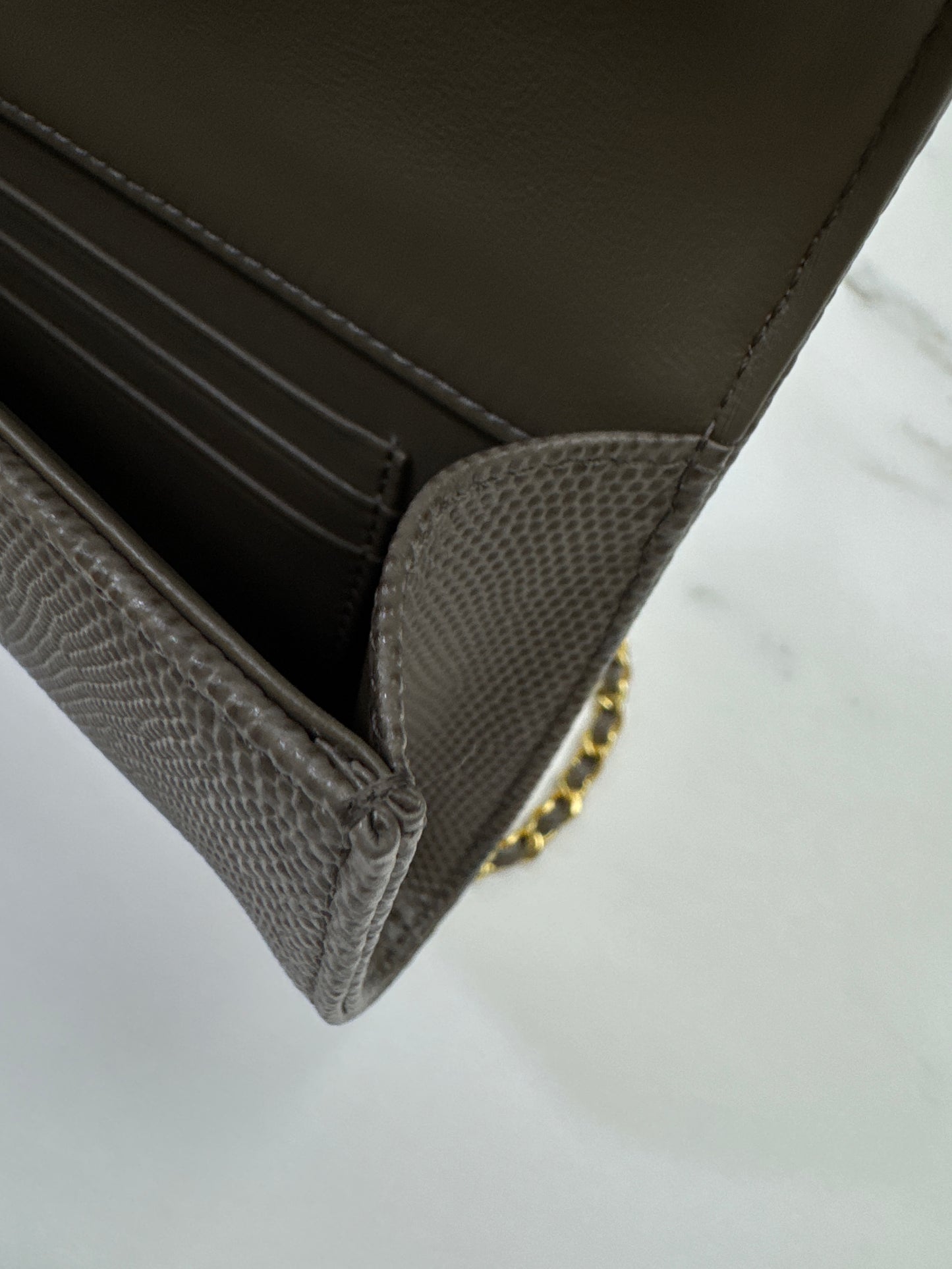 CHANEL 26A 蜥蜴壓紋 灰色Clutch