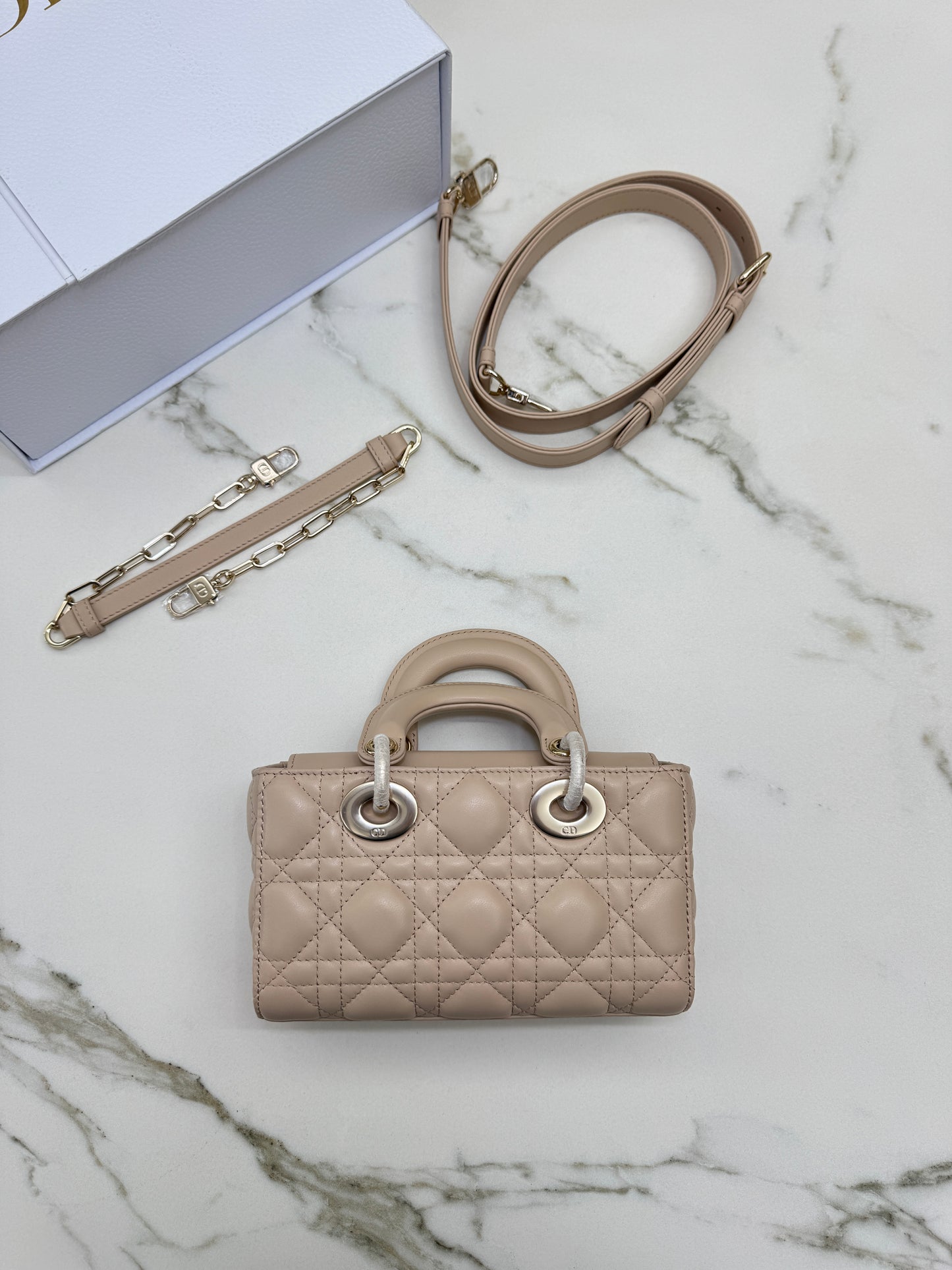 DIOR D-joy Mini 胭脂米 Powder Beige