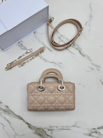 DIOR D-joy Mini 胭脂米 Powder Beige