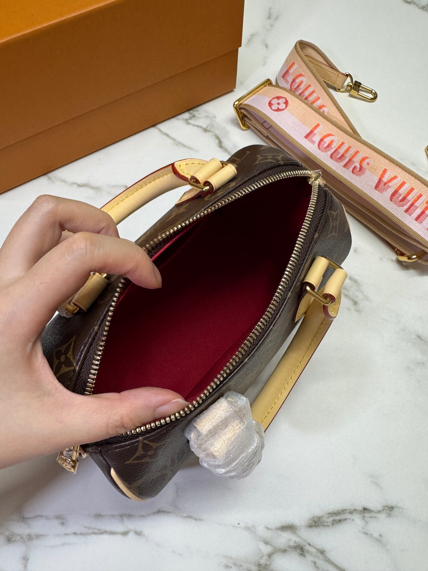 LV Speedy 20 粉橙色肩帶