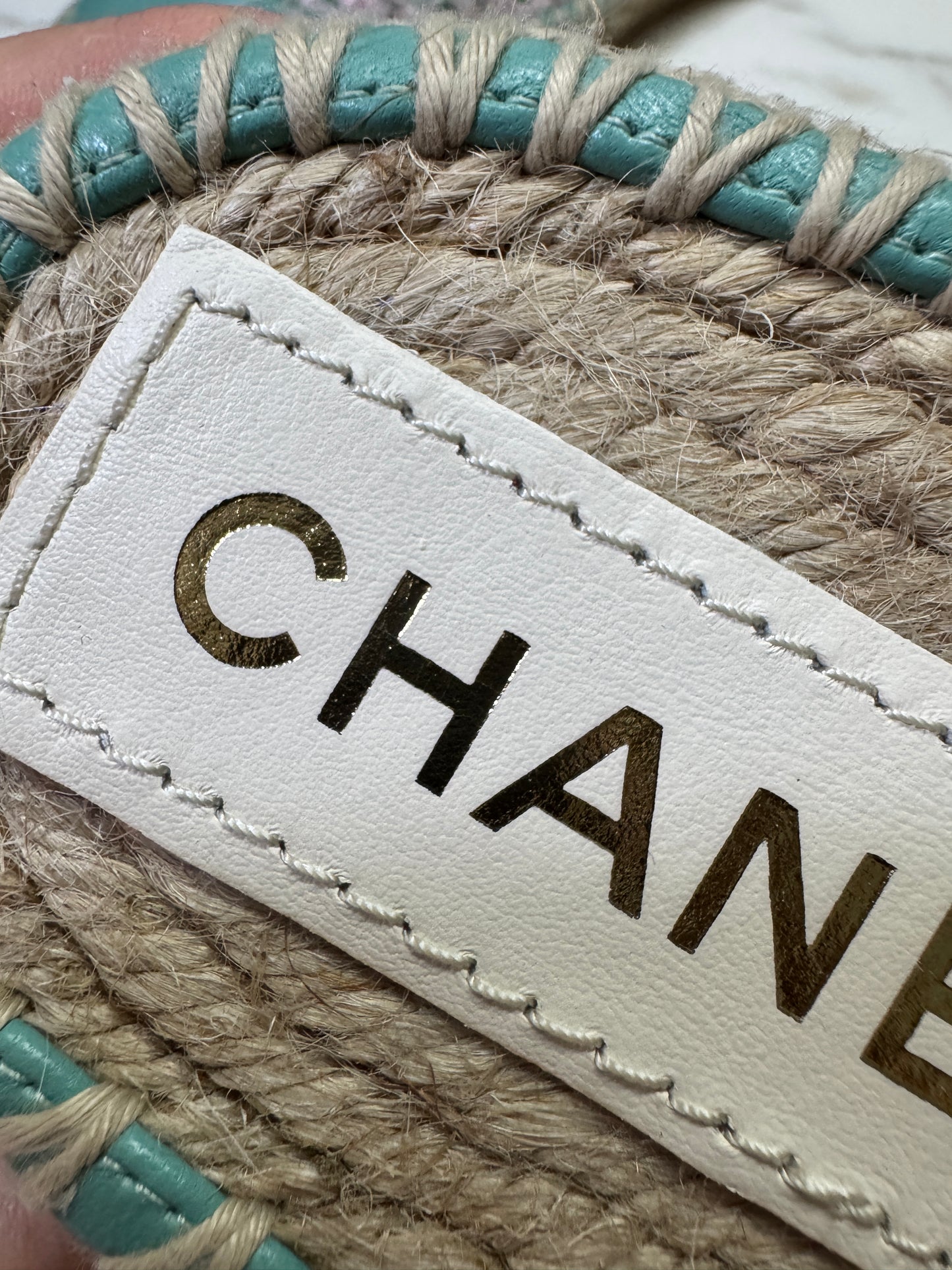 CHANEL 漁夫半拖 軟呢粉紅色拼綠色