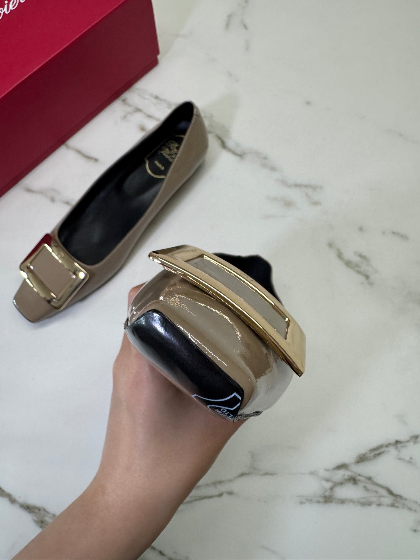 RV 喇叭跟 2.5cm 漆皮