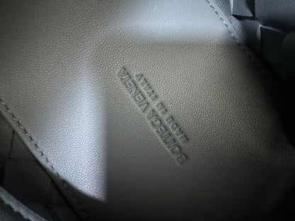 BV Andiamo Small 礦物藍 Mineral