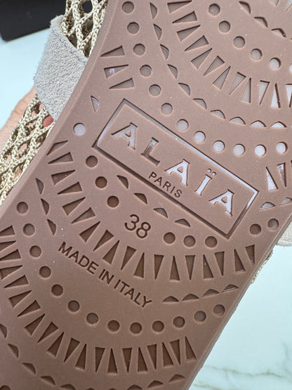 ALAIA 漁網鞋 粉杏色麂皮