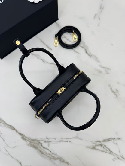 CHANEL 26A Mini 保齡球包 黑色