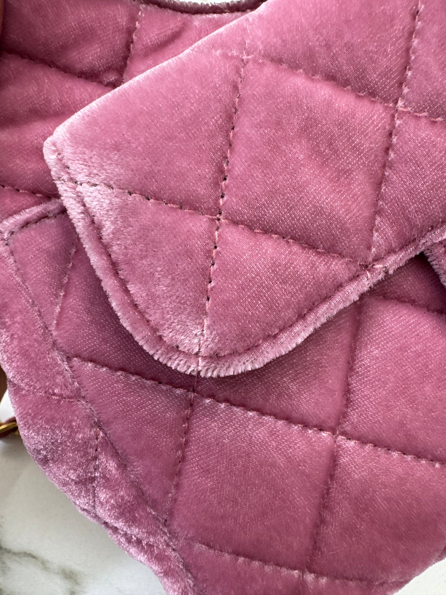 CHANEL 天貓精靈 乾燥玫瑰粉絲絨