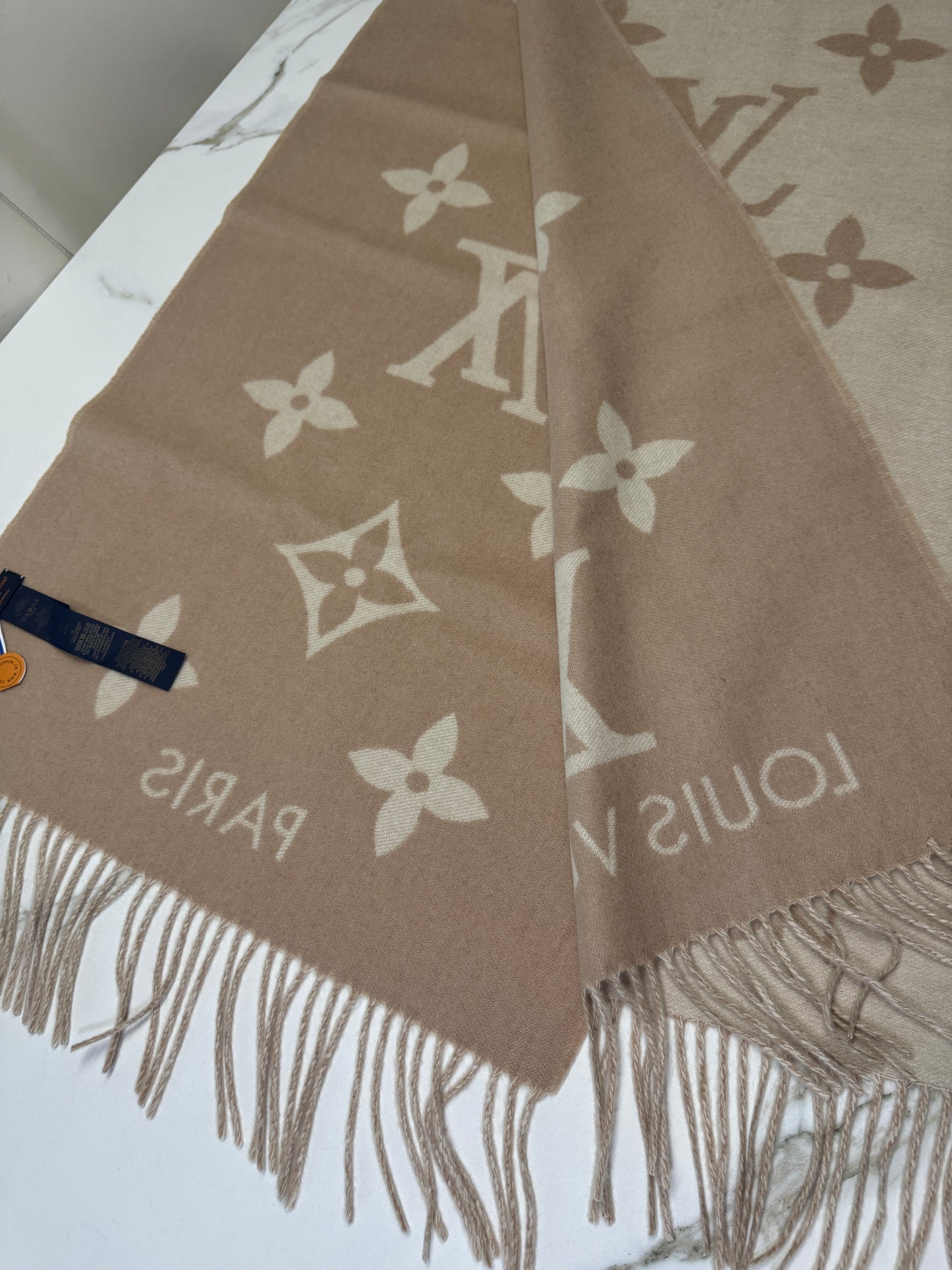 LV Reykjavik Scarf 100% Cashmere 淺奶茶色/米色 圍巾