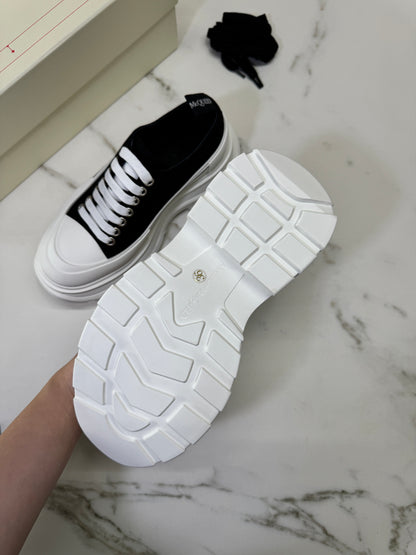 McQUEEN Tread Slick Canvas