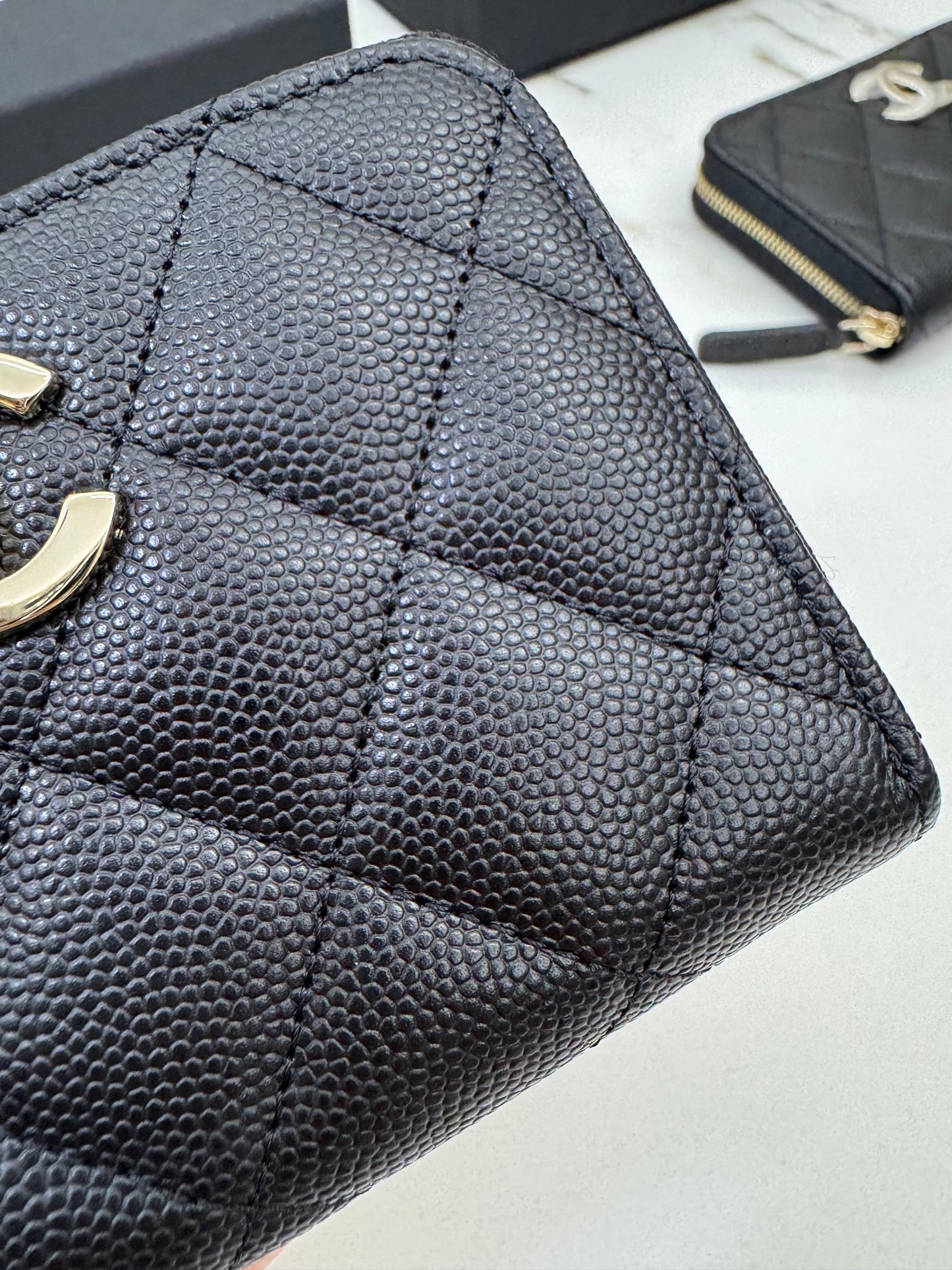 CHANEL 24B半鑽扣 加大零錢包 可放對摺紙幣