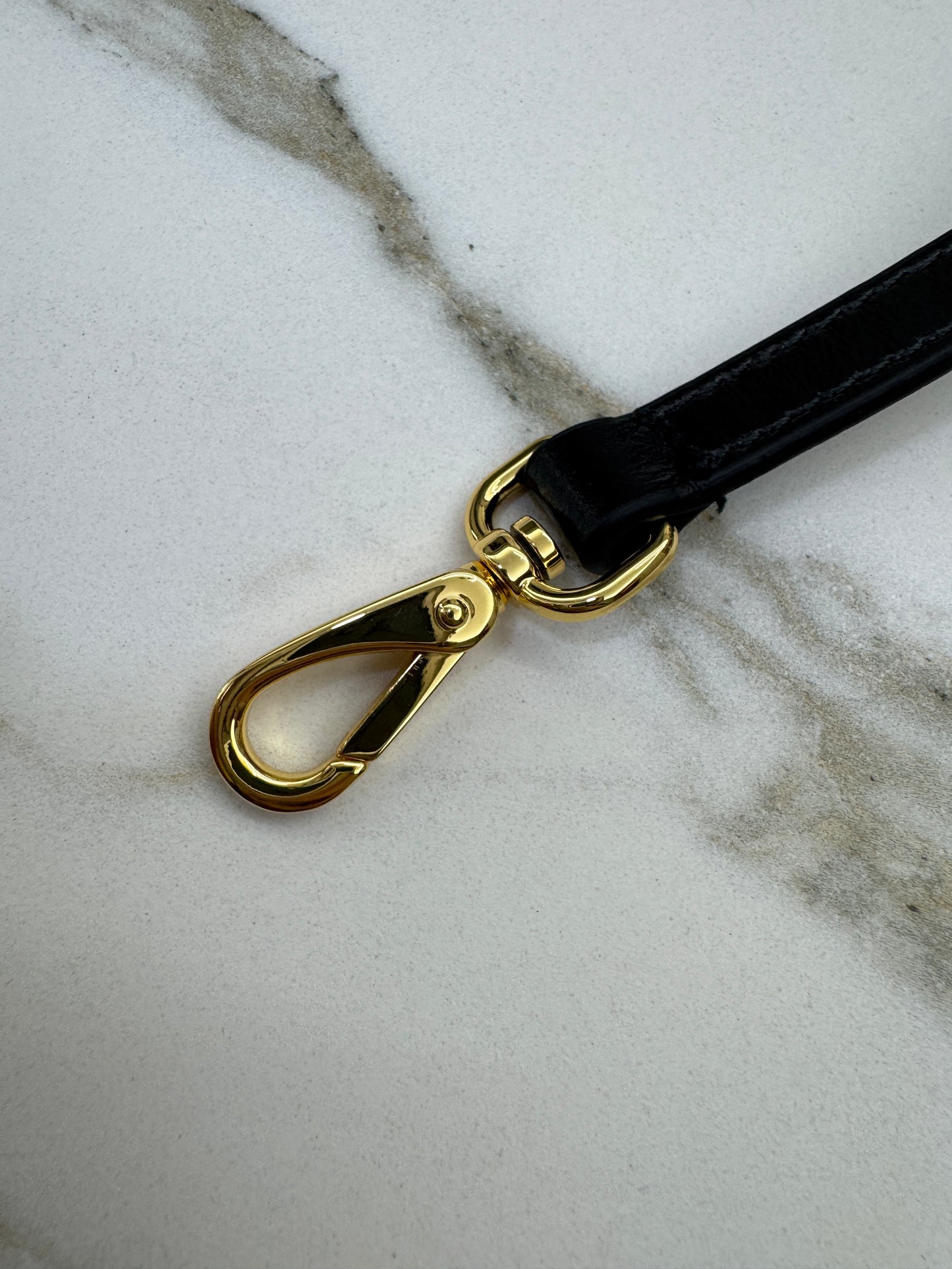 PRADA Mini Bonnie 油蠟牛皮