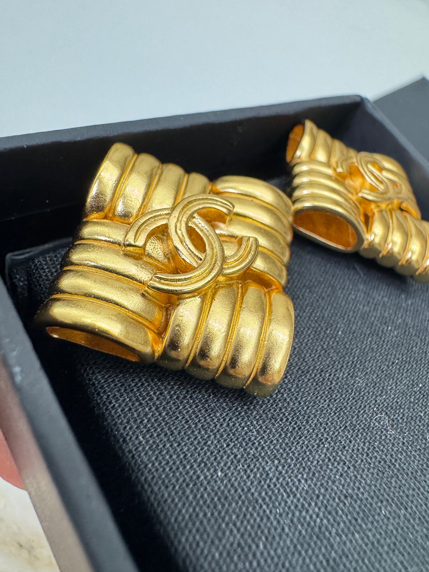 CHANEL Vintage 97P 千層酥耳夾