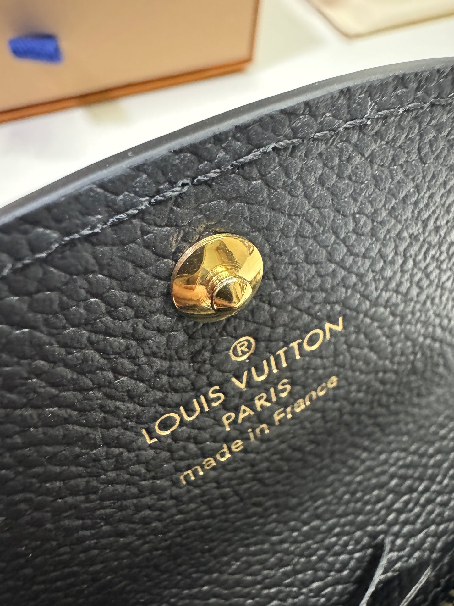 LV Rosalie 黑色全皮壓花零錢包