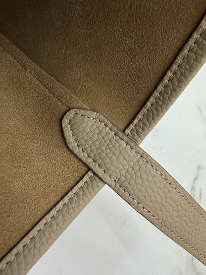 THE ROW N/S Park Tote 奶茶色 Small