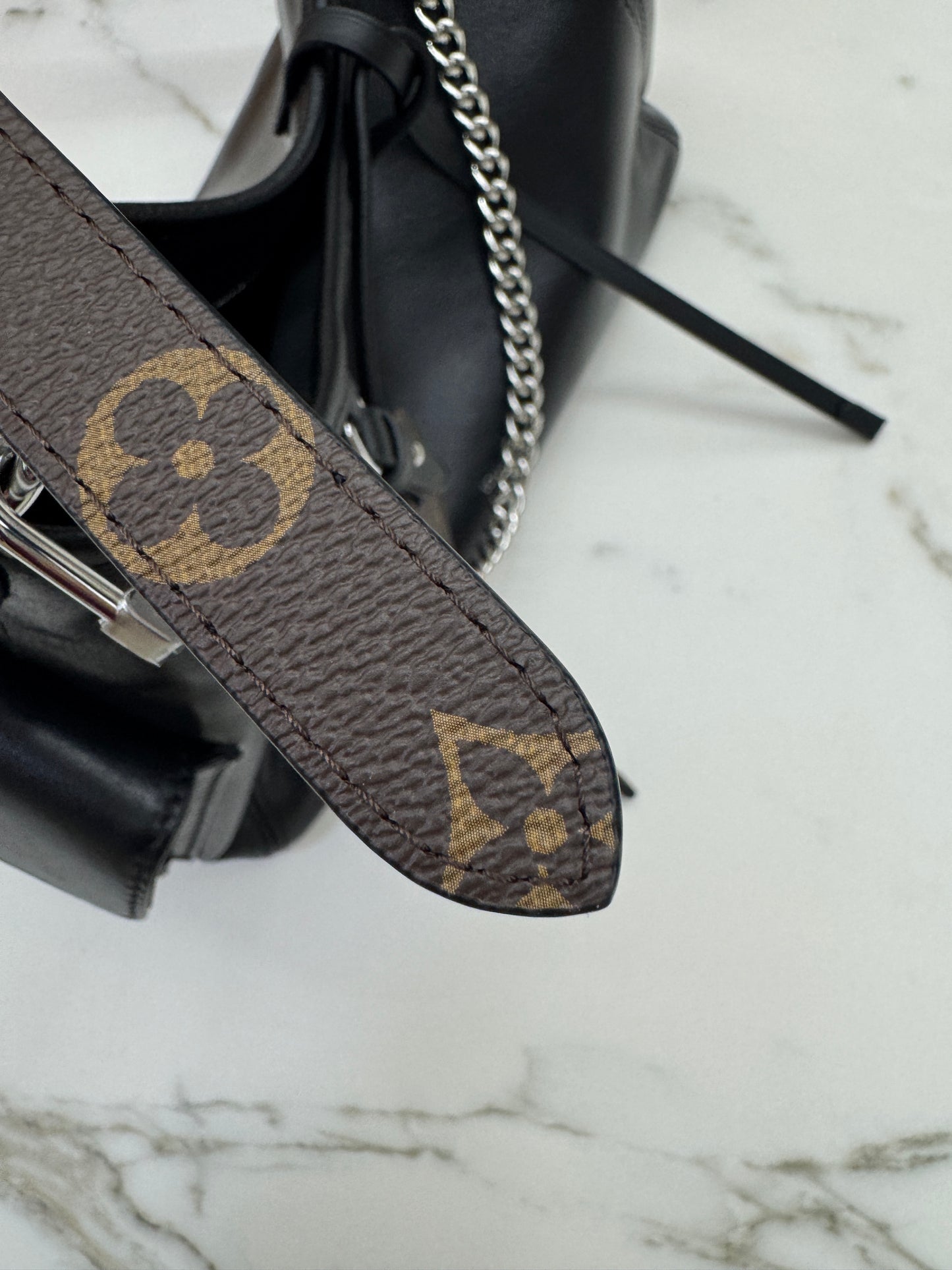 LV Carryall Cargo Vibe PM Black