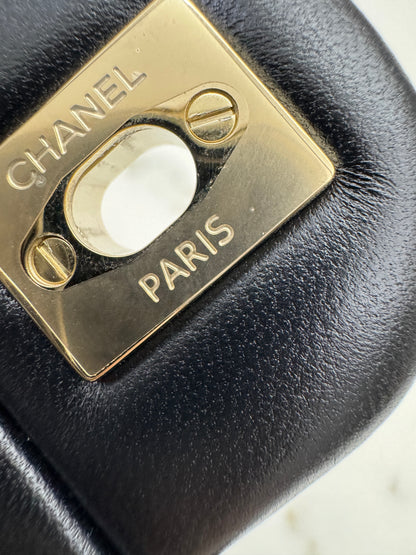 CHANEL 25K 亮面淺金球 Mini CF17 方胖子