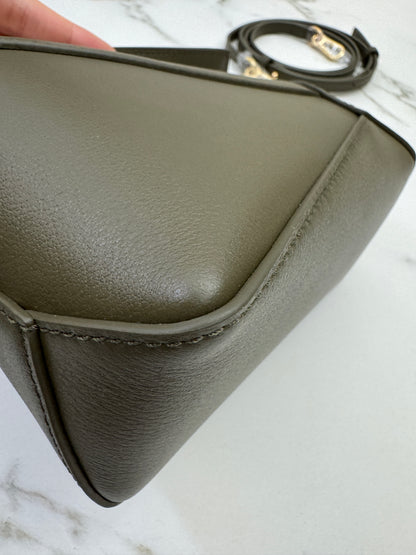 LOEWE Mini Puzzle 深卡其綠