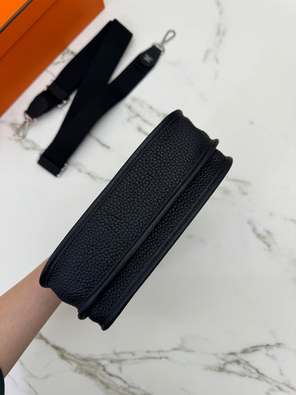 HERMES Evelyne23 黑銀 TC