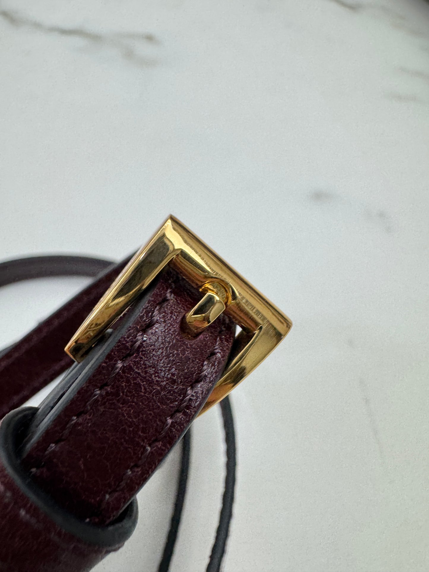 PRADA Bonnie Medium 酒紅油臘皮