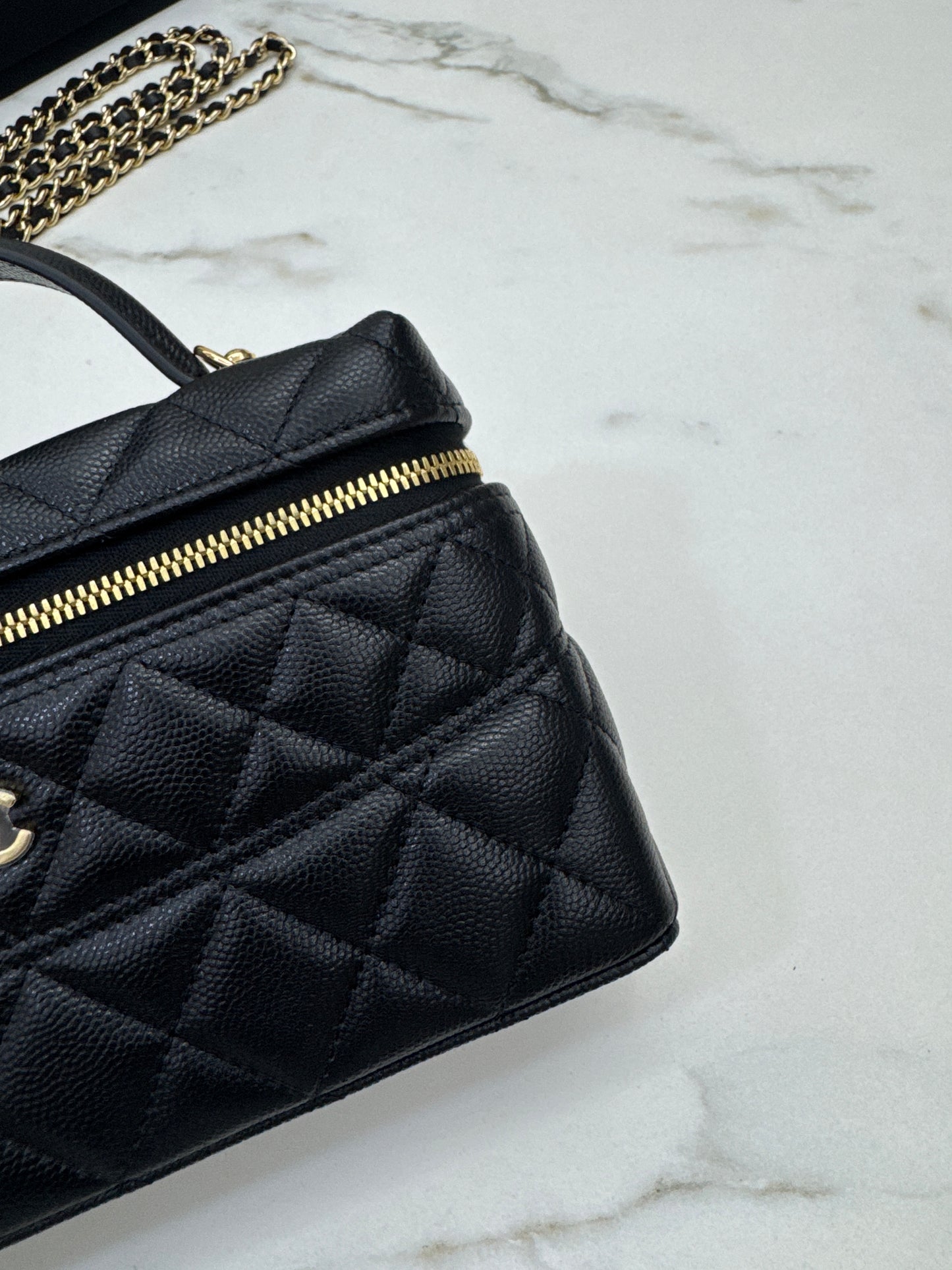 CHANEL 26B 新版腰線LP盒子包 Vanity