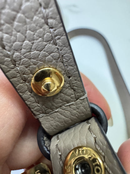 LV Pochette Metis 大象灰