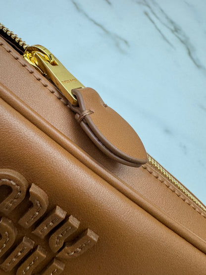 MIU MIU Pouch 麻將包腋下包