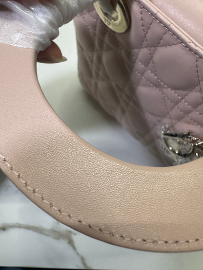 DIOR Lady Dior Small 胭脂粉