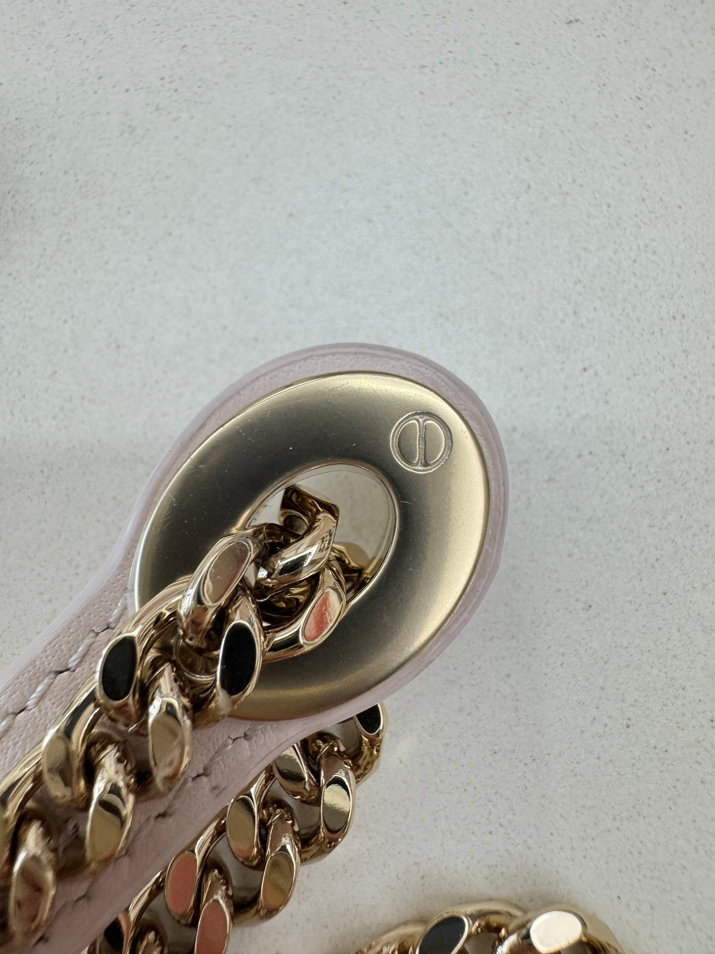 DIOR Mini Lady Dior 羊皮三格 淡粉色