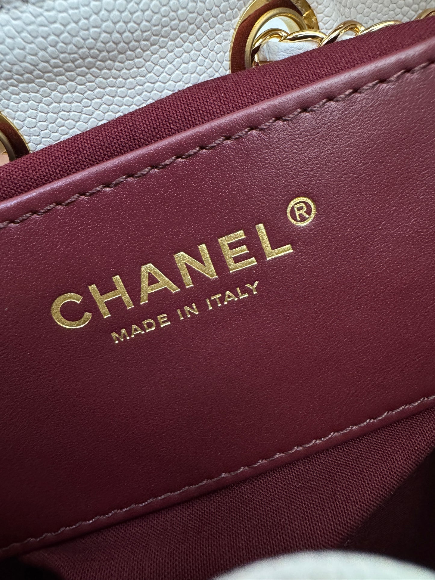 CHANEL Mini 25Bag 白色亮金扣