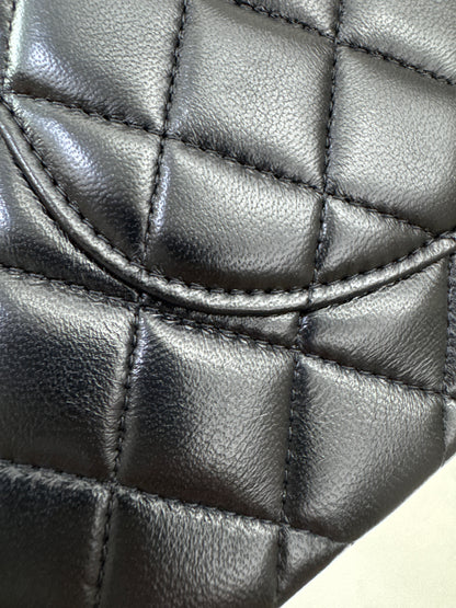 CHANEL CF25 Medium 黑金羊
