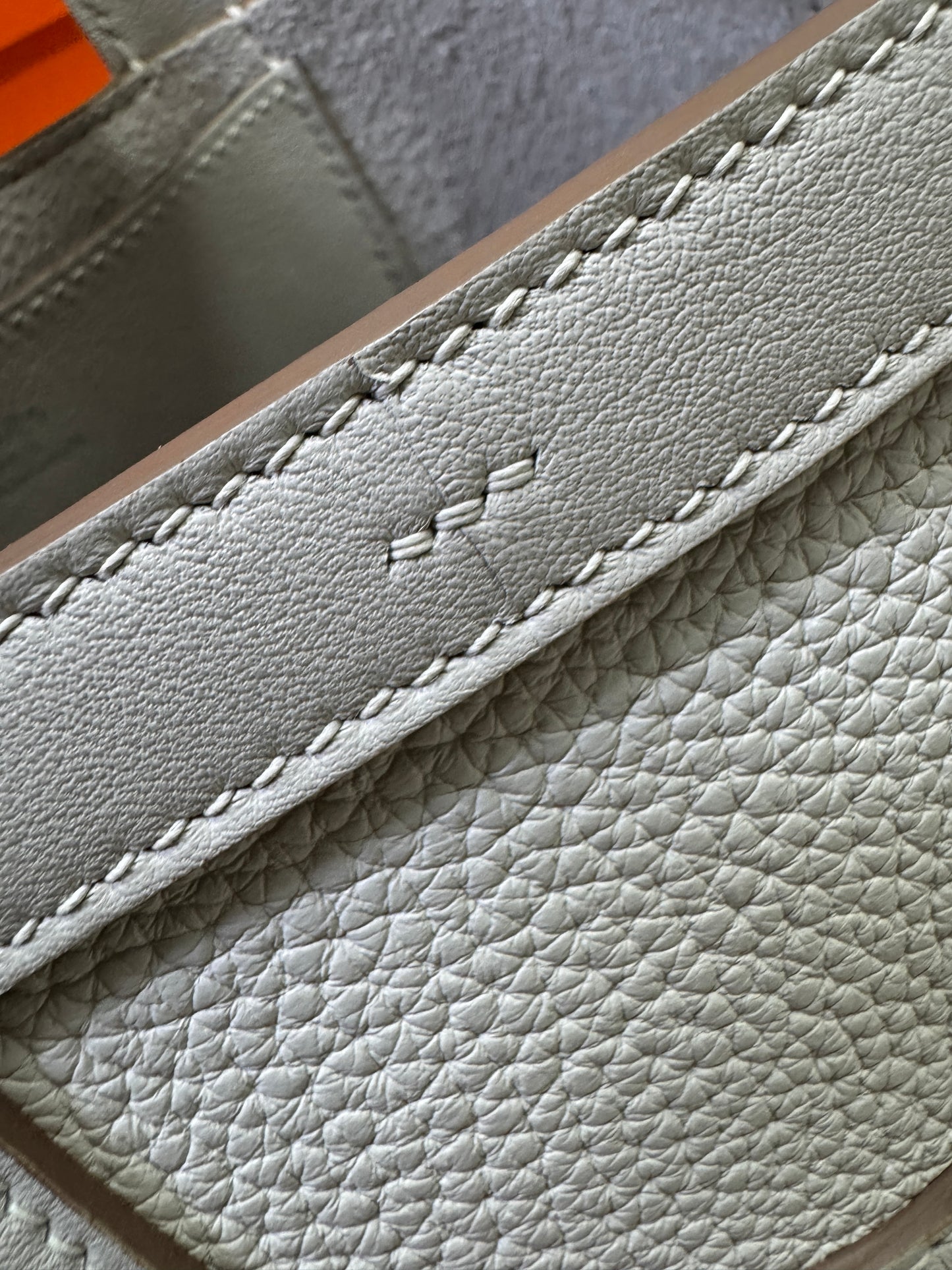 HERMES In The Loop 豬鼻菜籃子 M4奶灰色銀扣 Gris Pale PHW