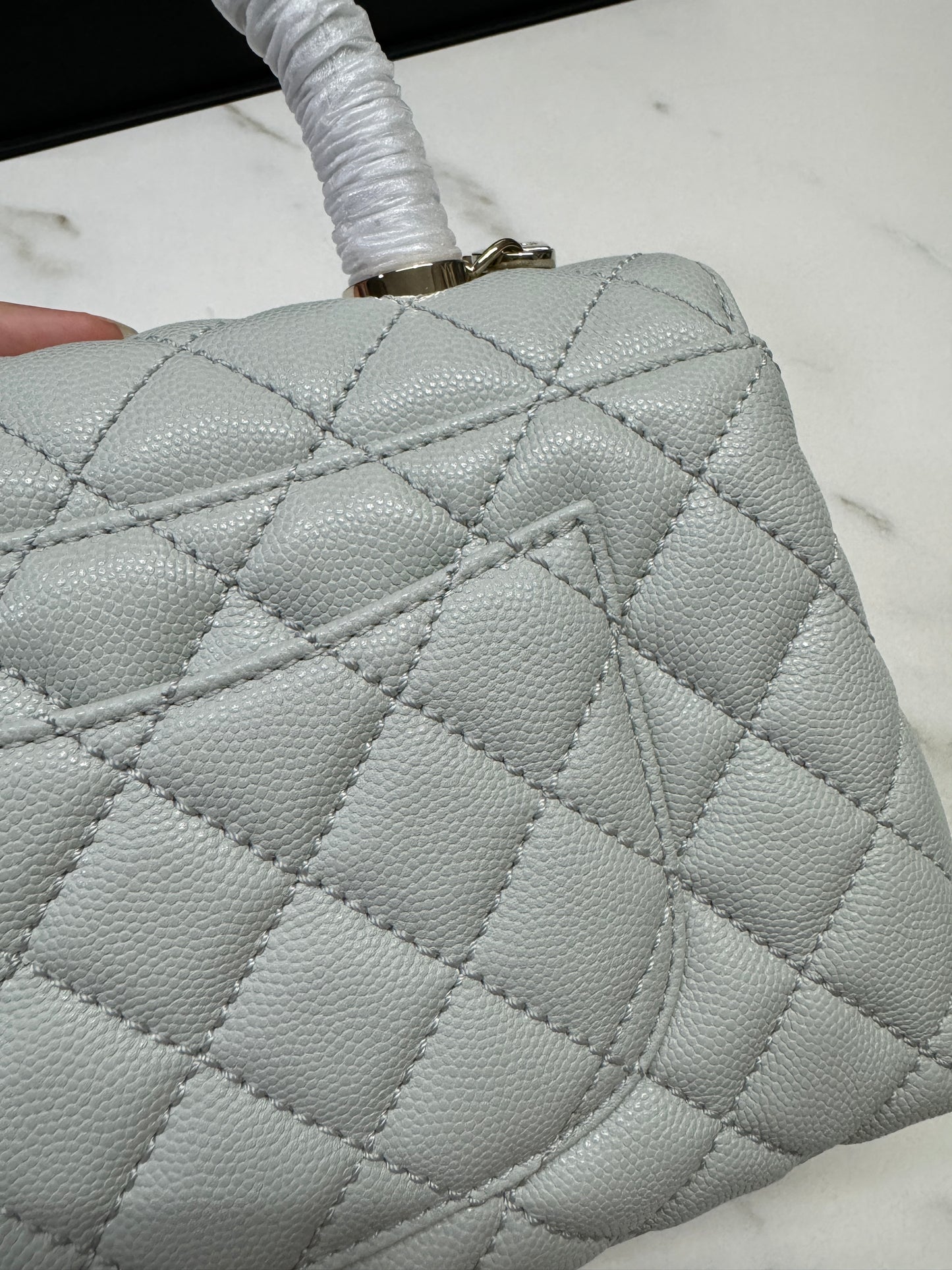 CHANEL Cocohandle 冰川藍 24P Small