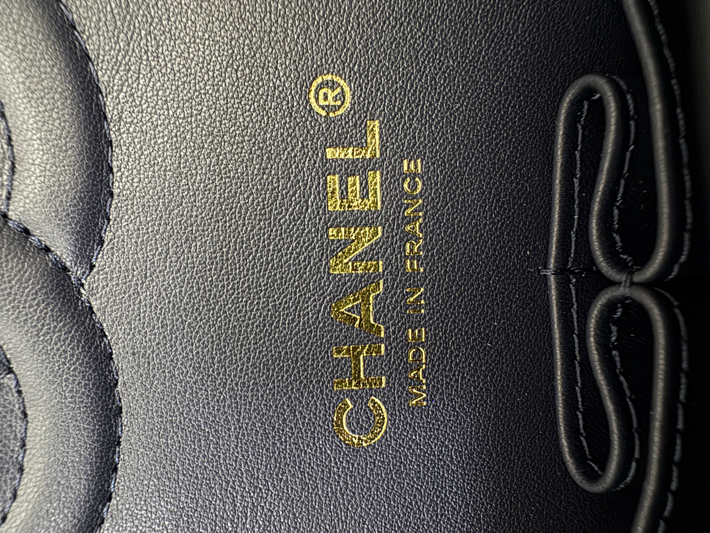 CHANEL 26P深藍牛仔 CF25 Medium