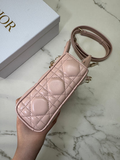 DIOR D-Joy Medium 胭脂粉