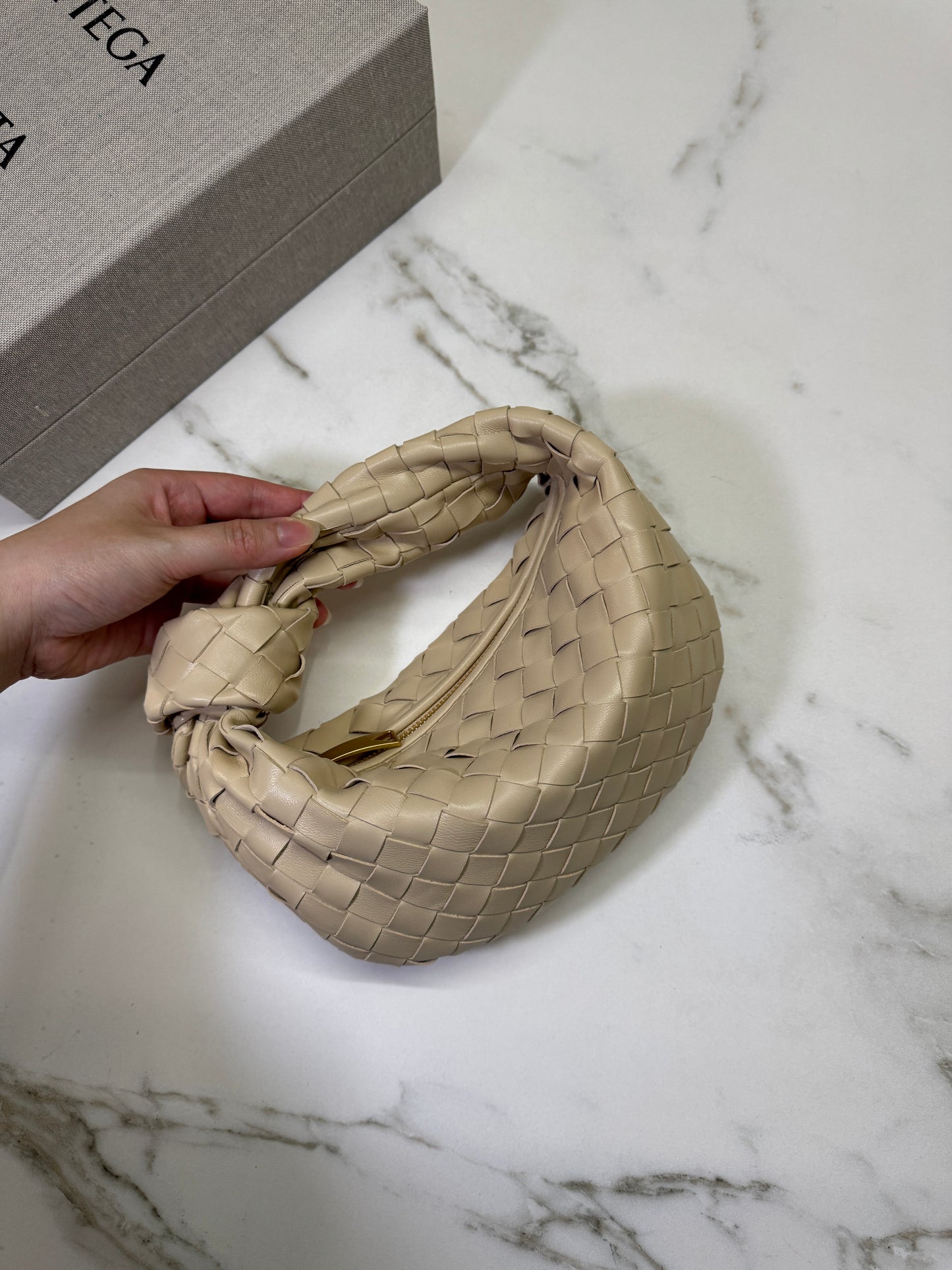 BV Mini Jodie 燕麥色 Porridge