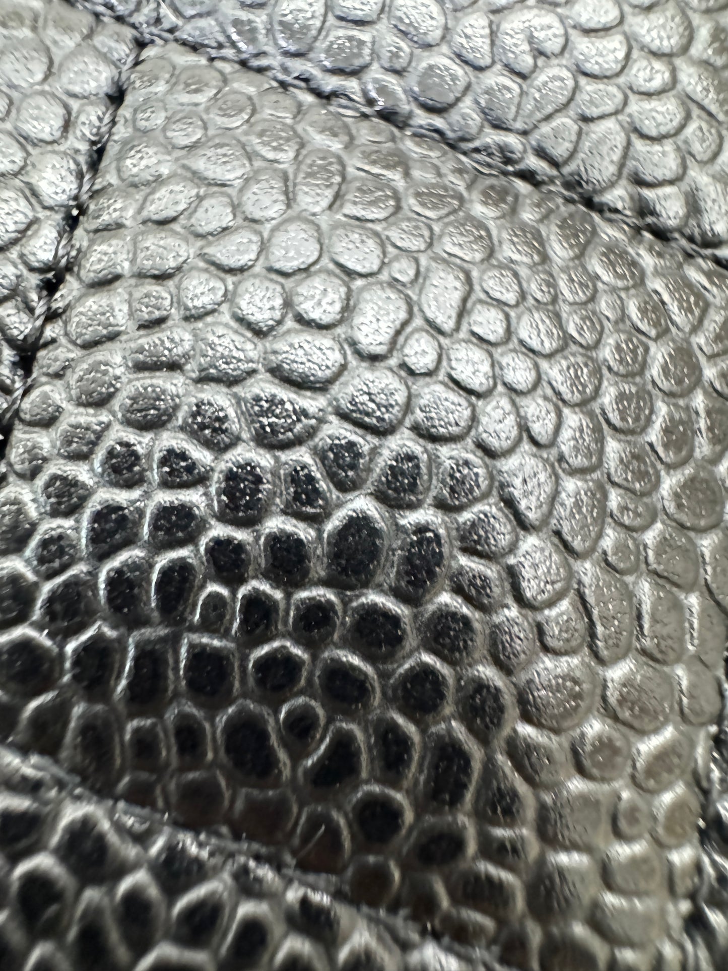 CHANEL CF25 Medium 黑金牛 Black Calfskin GHW