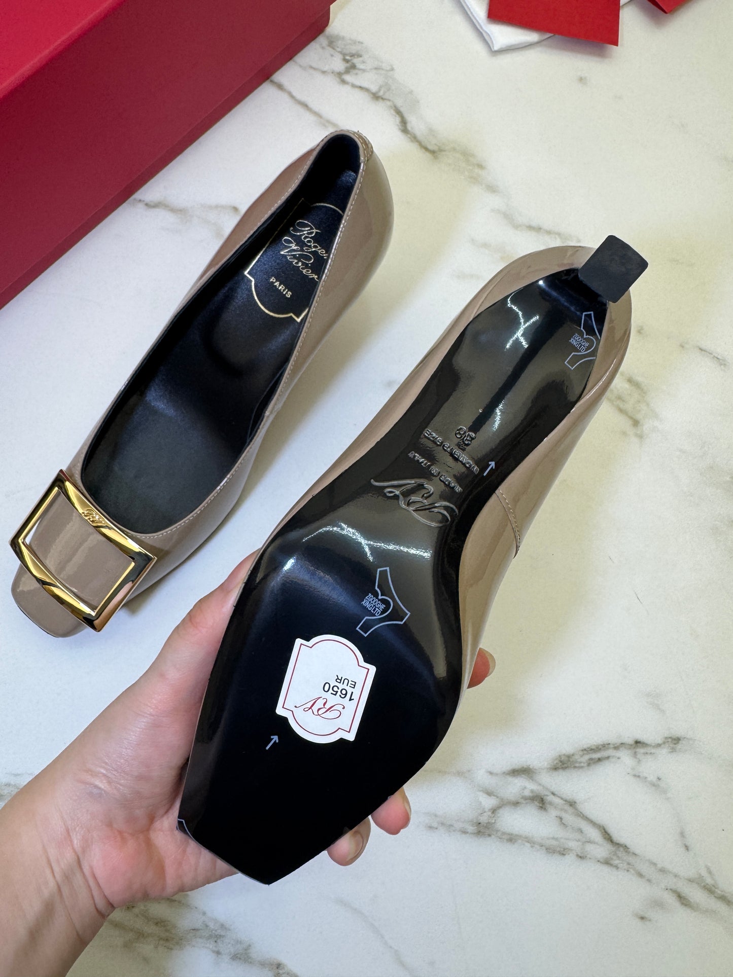 RV Trompette 喇叭跟7cm 漆皮高跟鞋 米灰色