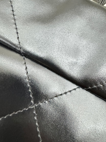 CHANEL 22Bag Backpack 黑銀 Black PHW