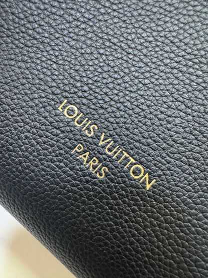LV Low Key Hobo PM 黑色