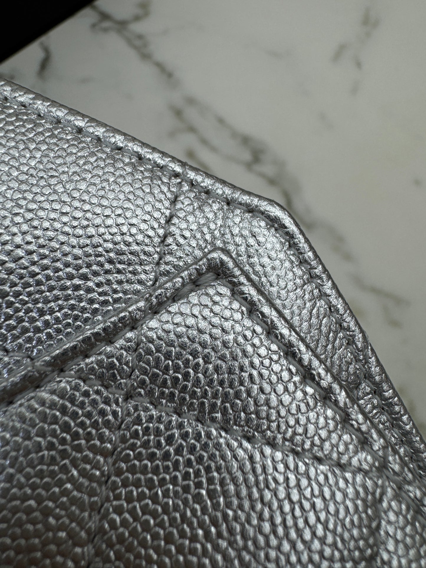 CHANEL Mini 25 Bag 銀色荔枝皮銀扣 Silver Caviar Calfskin PHW