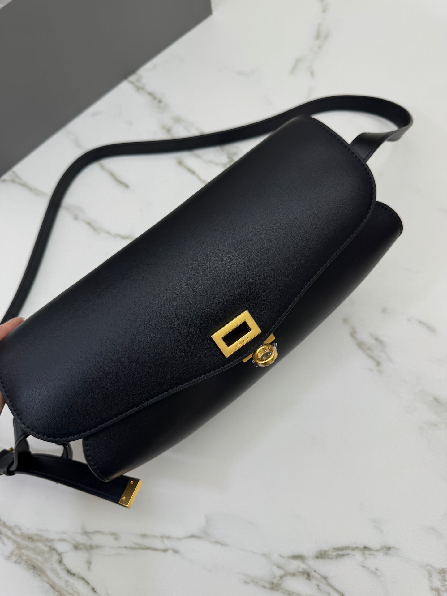 BALENCIAGA Le 7 Hobo