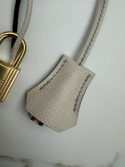 HERMES Kelly 25 冰川藍拼奶昔白 Epsom 香檳金扣 8U Bleu Glacier/ 10 Craie PBHW