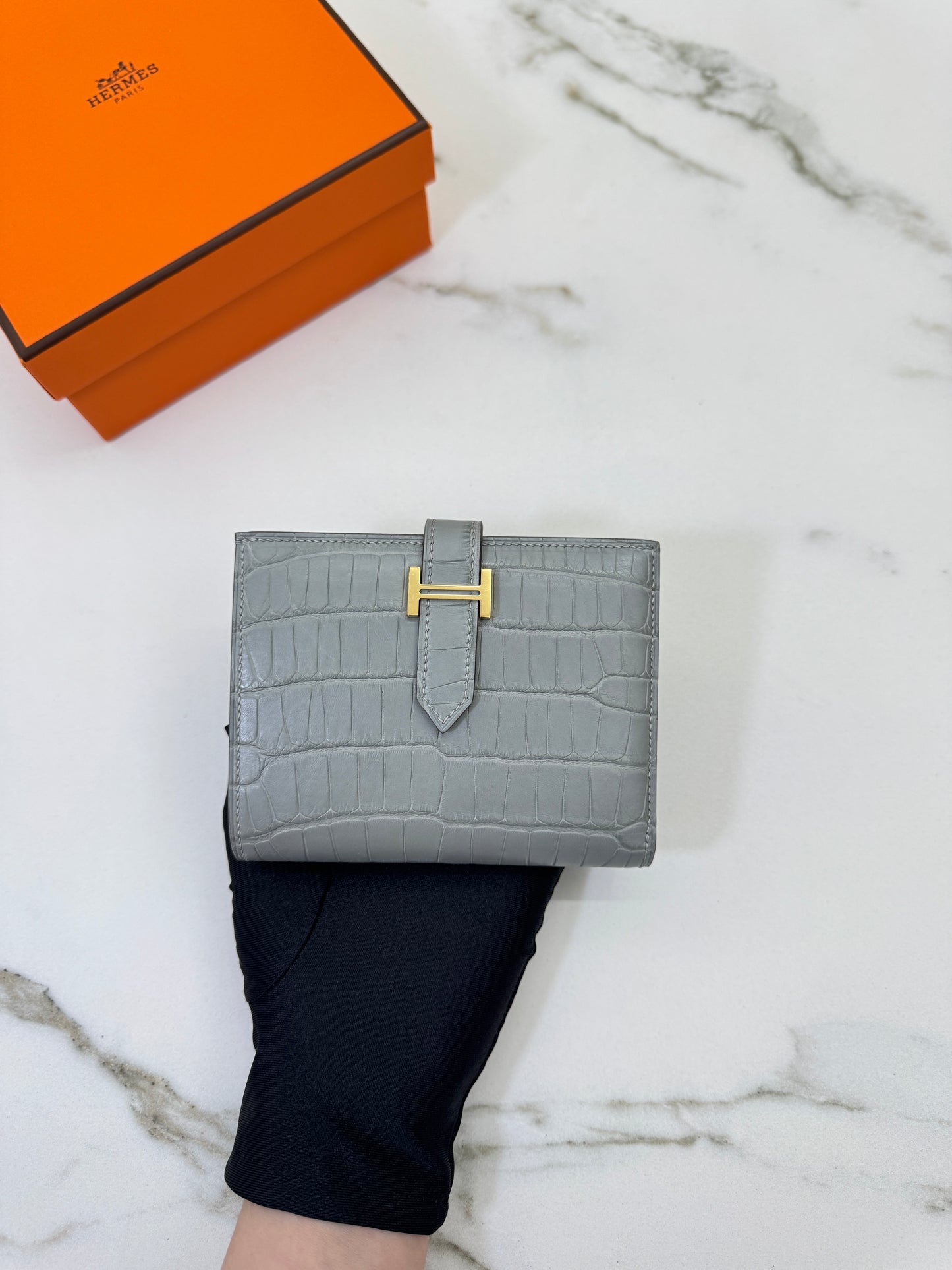 HERMES Bearn Compact Wallet 鱷魚皮珍珠灰金扣 Gris Perle Crocodile GHW