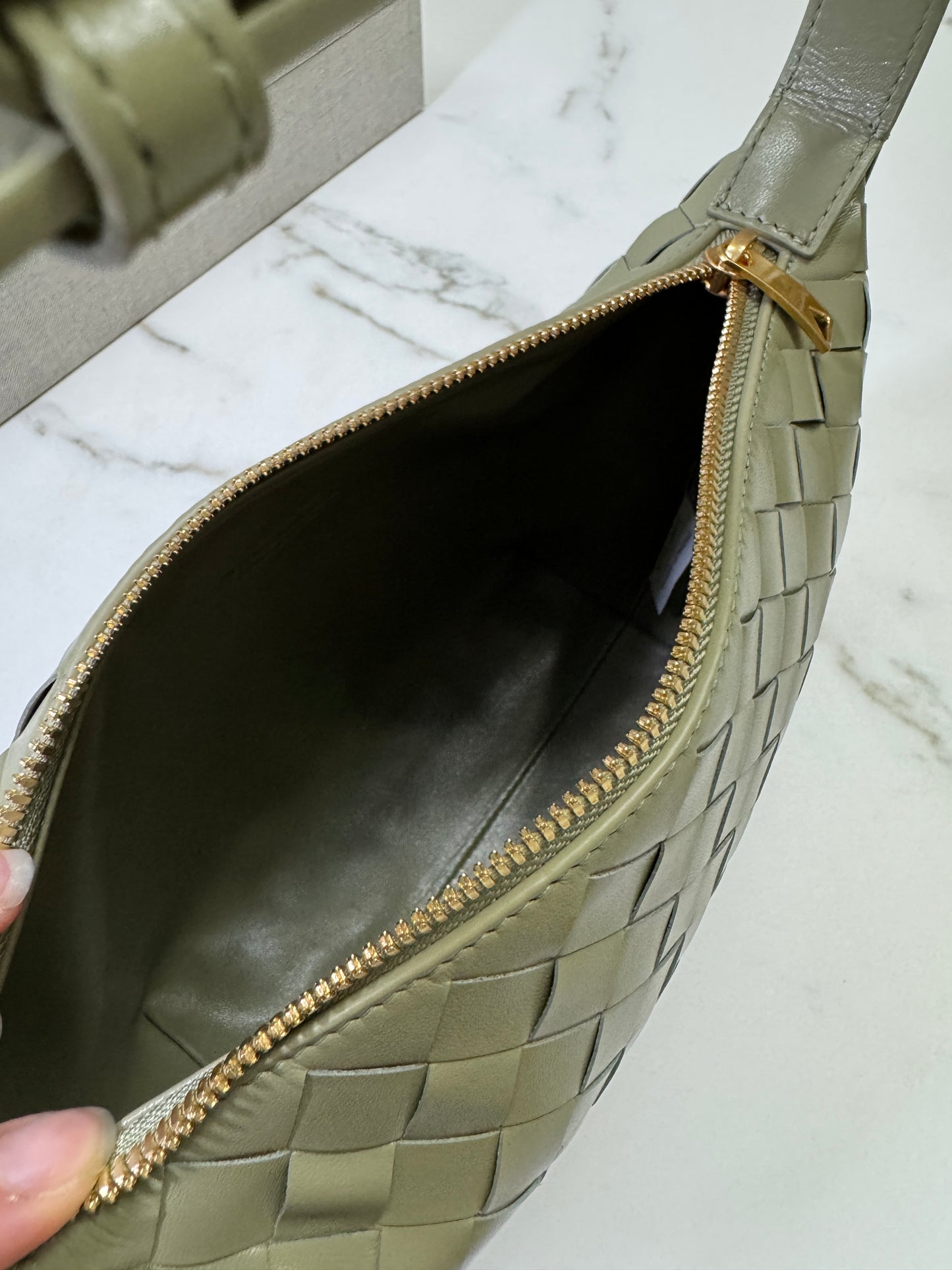 BV Wallace Travertine 洞石綠