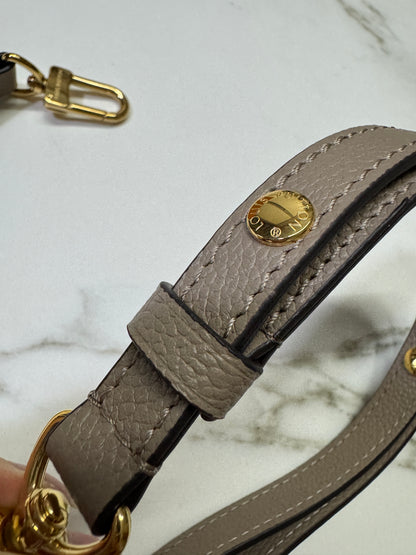 LV Pochette Metis 大象灰