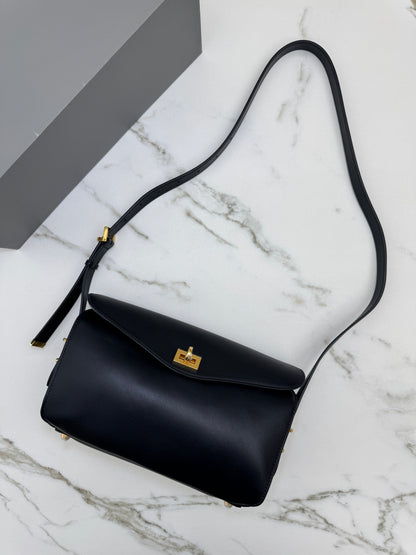 BALENCIAGA Le 7 Hobo
